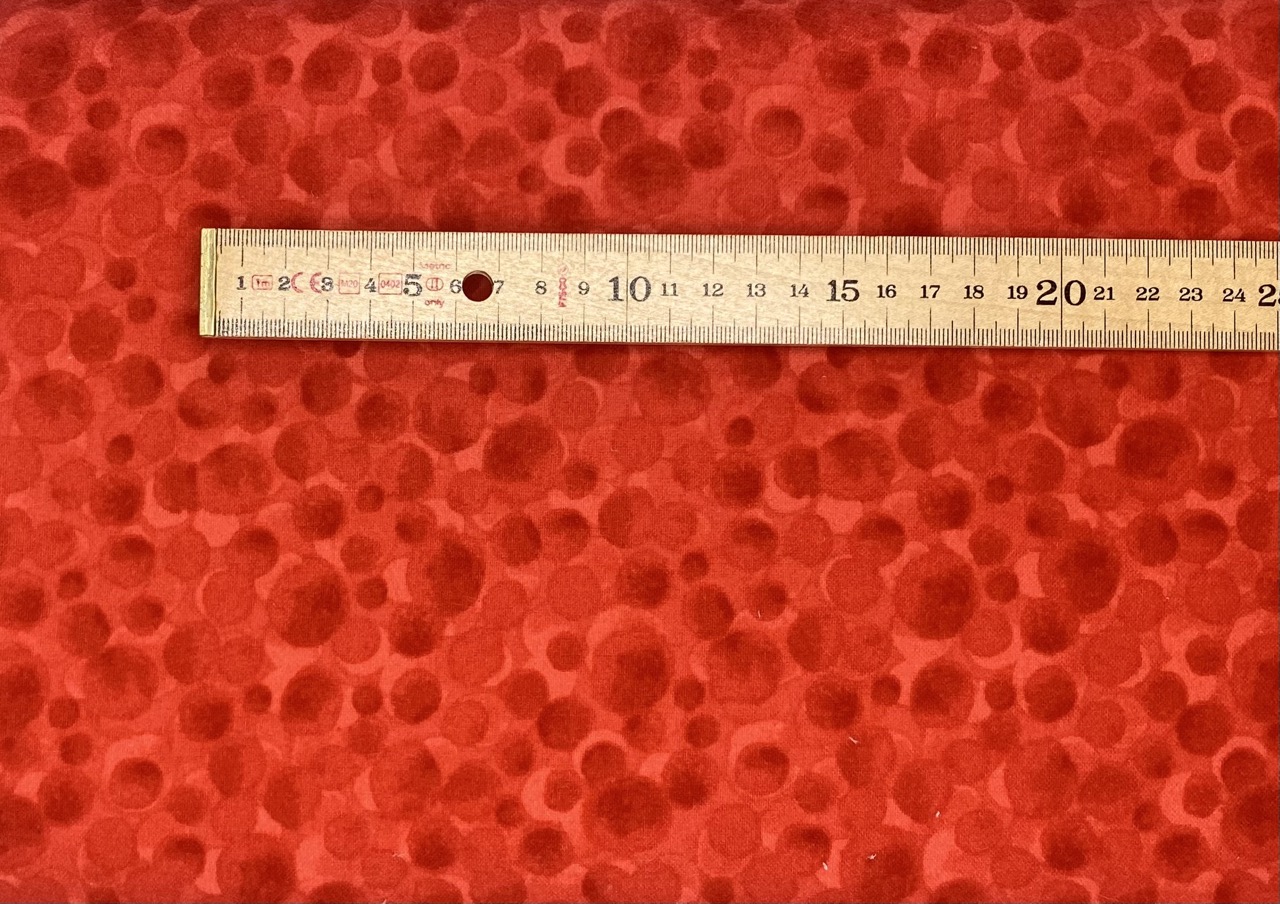 Red bumbleberries - Flannel