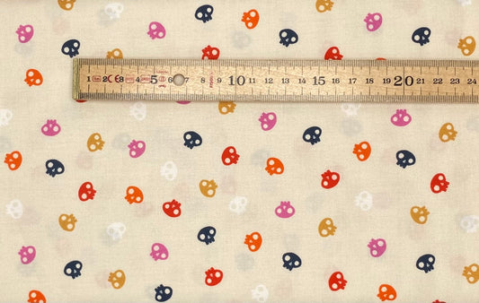 Full Moon - Skulls on Cream