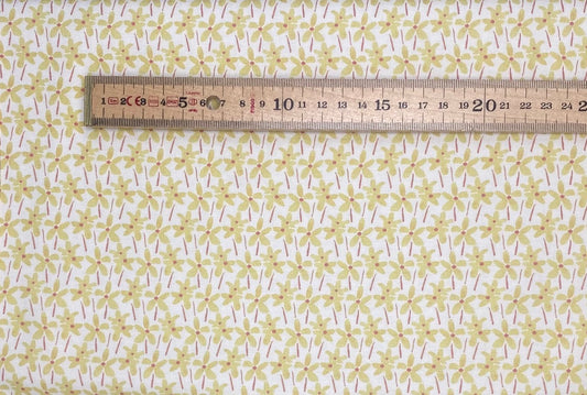 Dancing daisies yellow