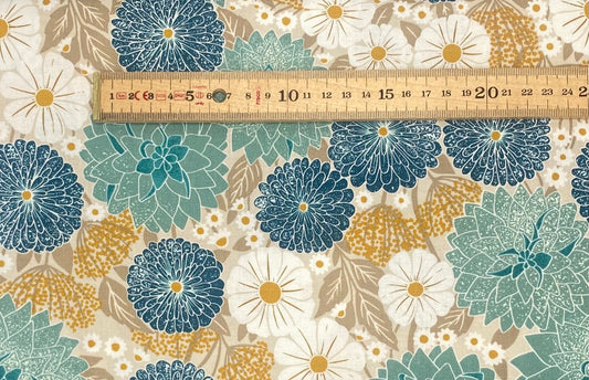 Flower Cluster - Beige