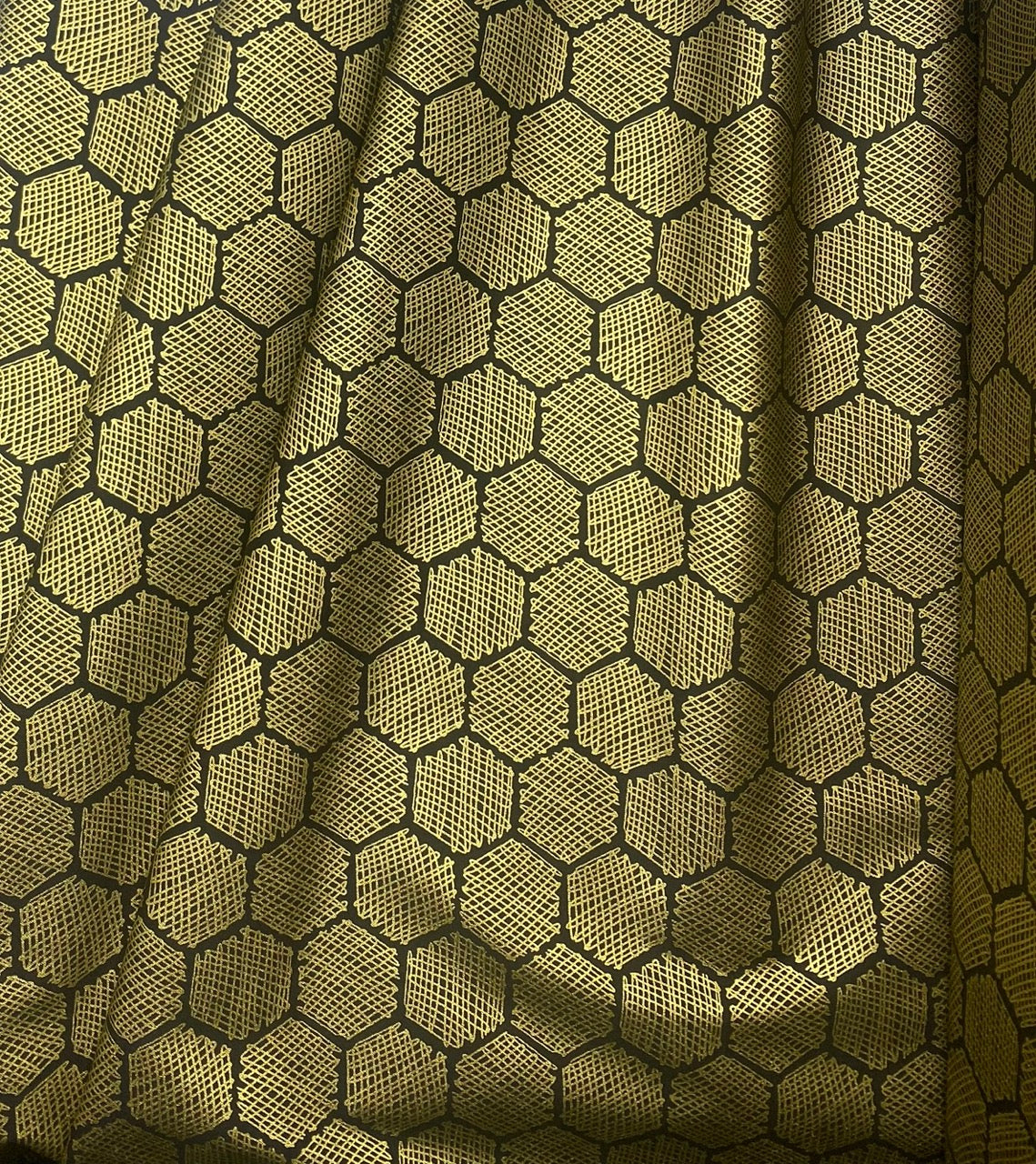 Honeycomb - Black