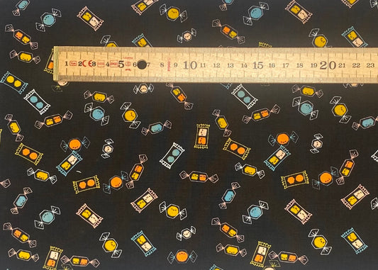 Tossed Candy - Black