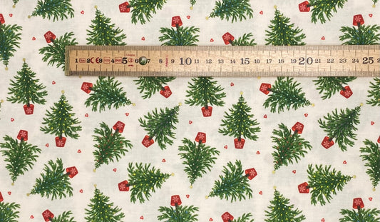 Oh Christmas tree on cream