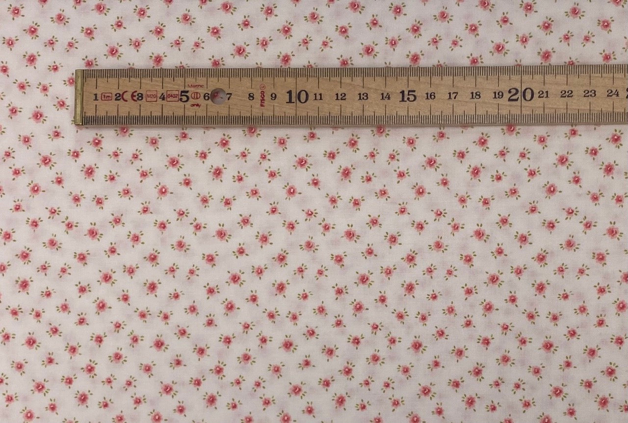 Small Posies - Off White