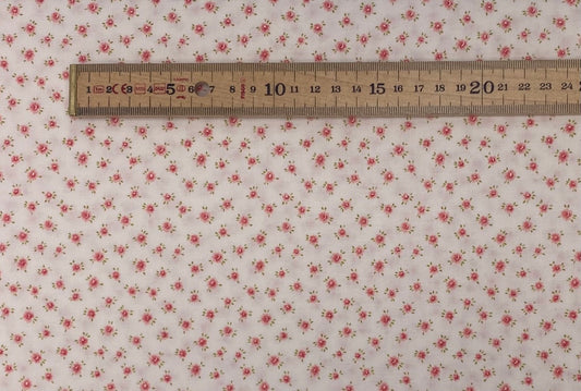 Small Posies - Off White