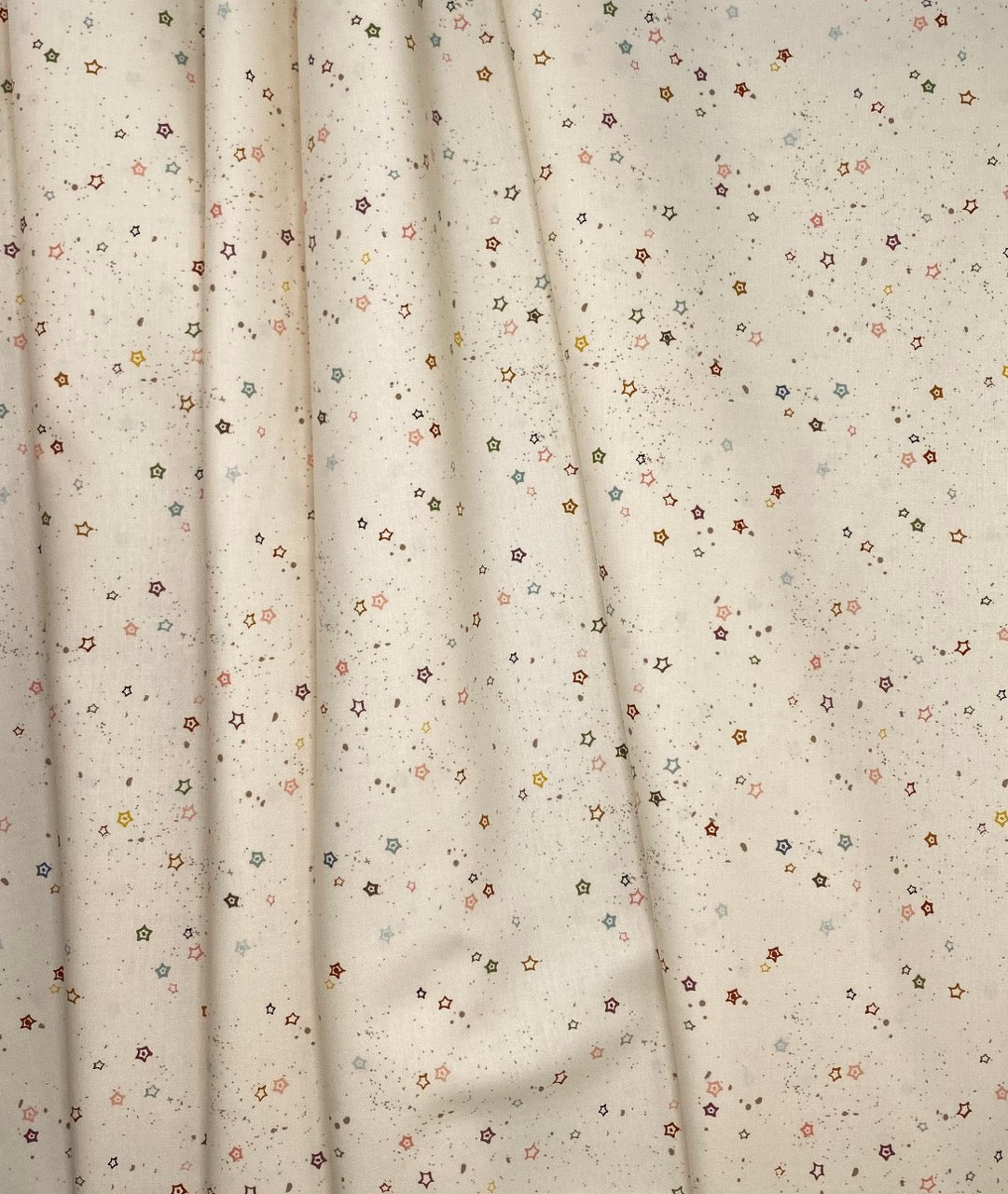 Stars - Eggshell