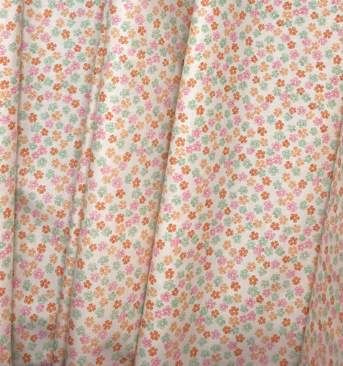 Daisy Chain on Dogwood