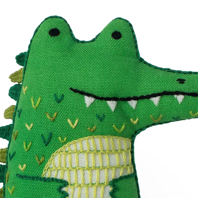 Alligator Embroidery Kit