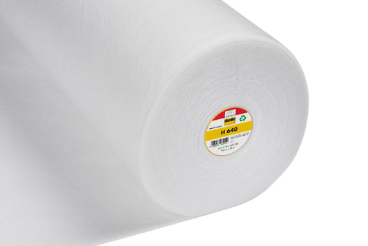 Volume Fleece: Fusible Iron-on: White