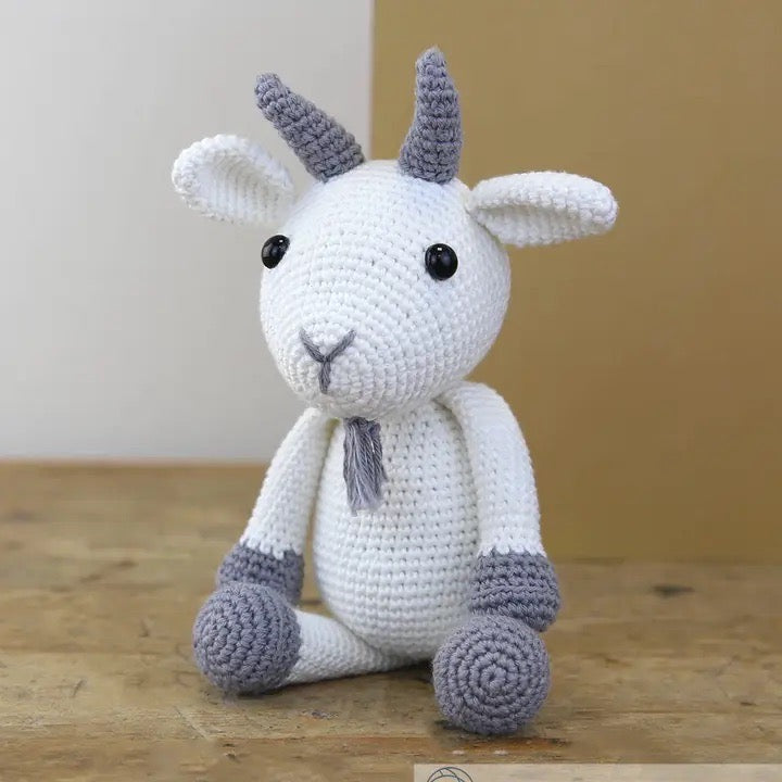 Garry the Goat - Crochet Kit