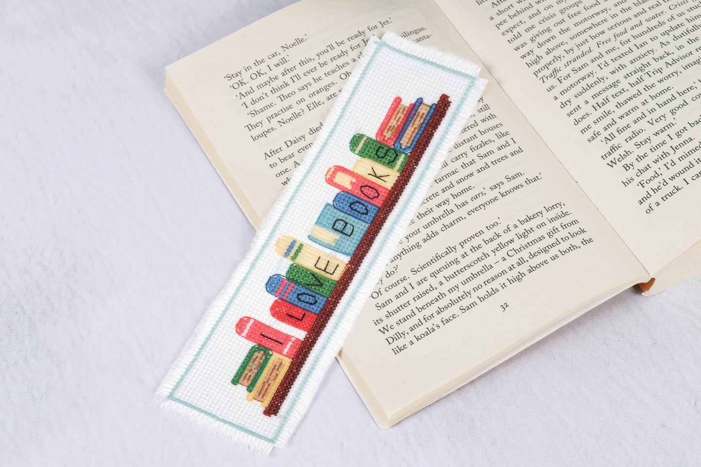 Counted Cross Stitch Bookmark: I Love Books