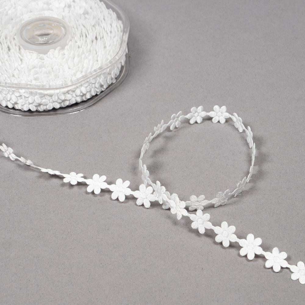 White Daisy Trim - 10mm