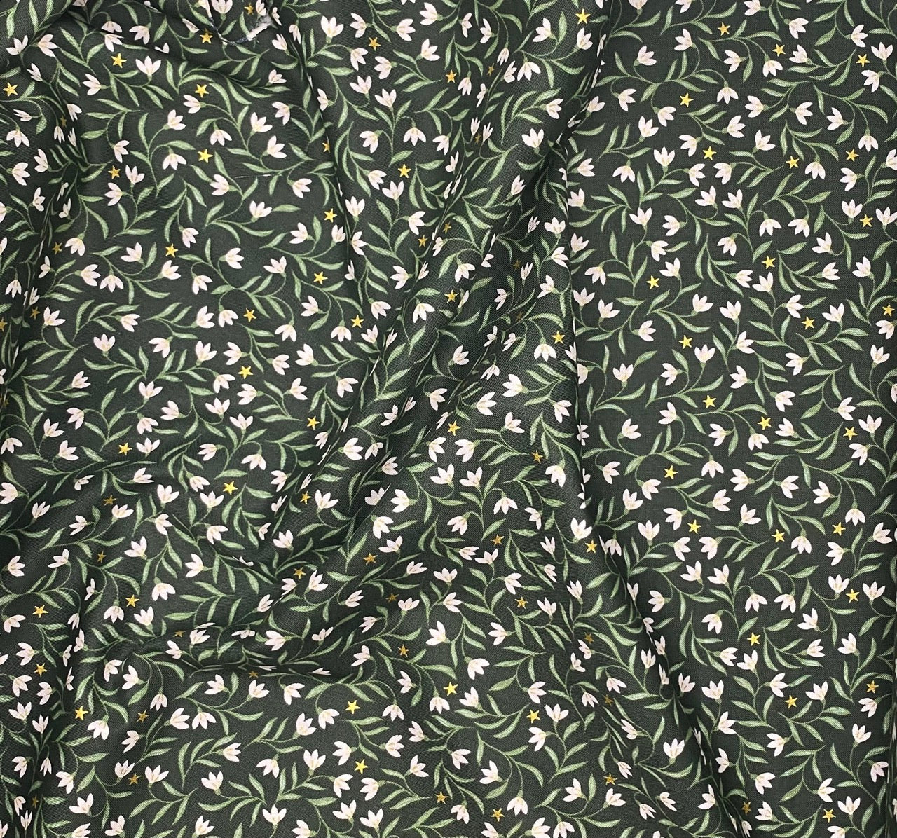 Snowdrops on christmas green (with gold metallic)