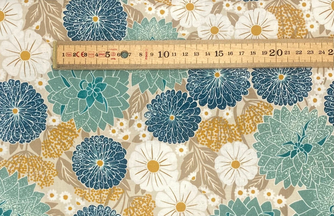 Flower Cluster - Beige