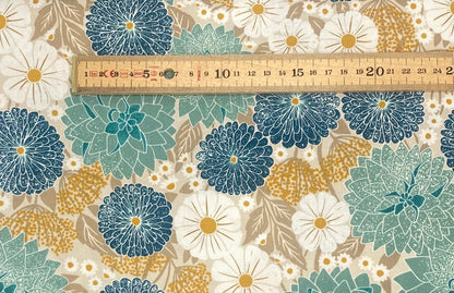 Flower Cluster - Beige