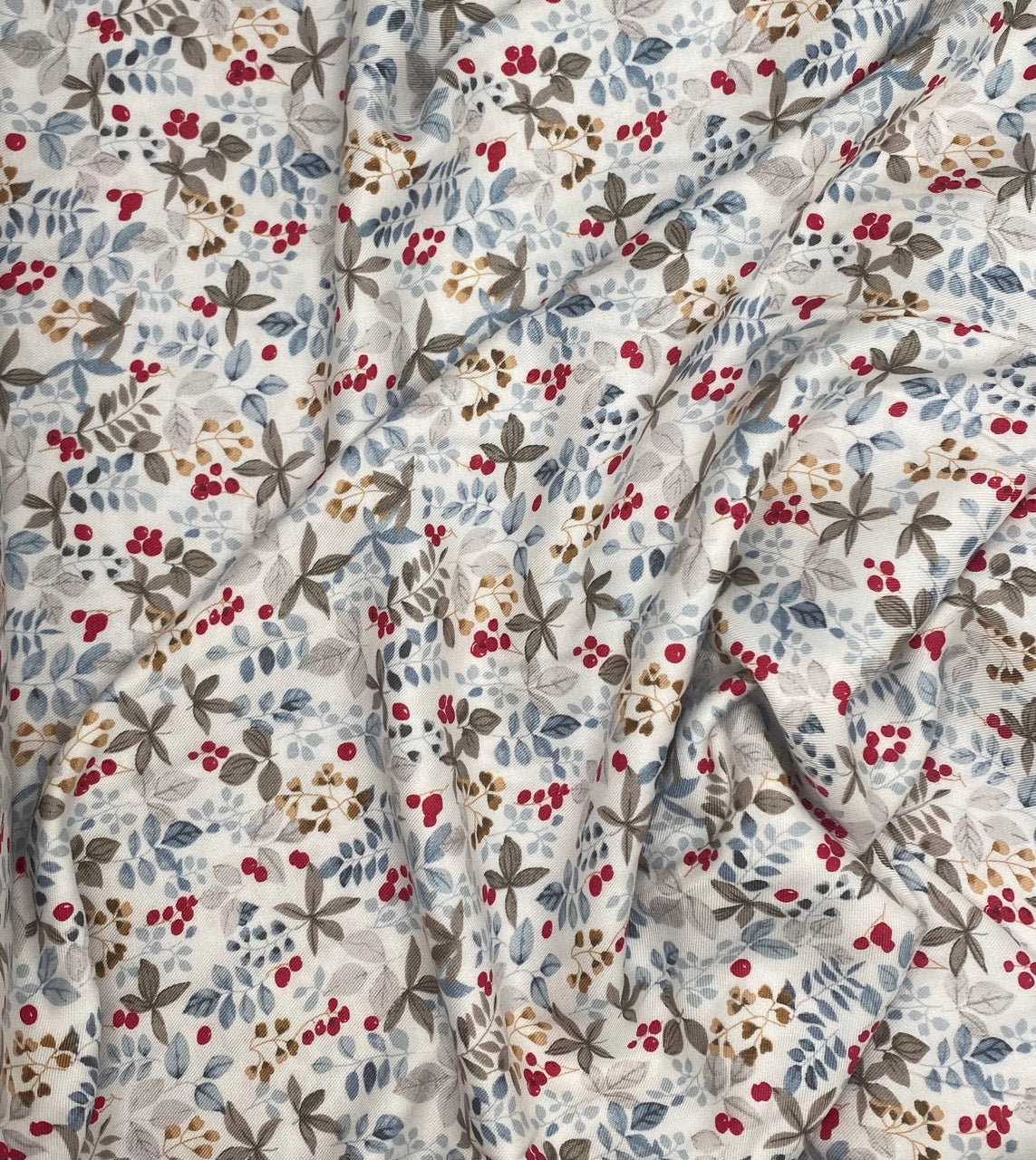Autumn Berry - Viscose