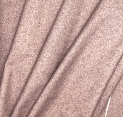 Sketched oak leaves on light brown