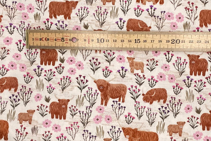 Summer meadow Highland on cream